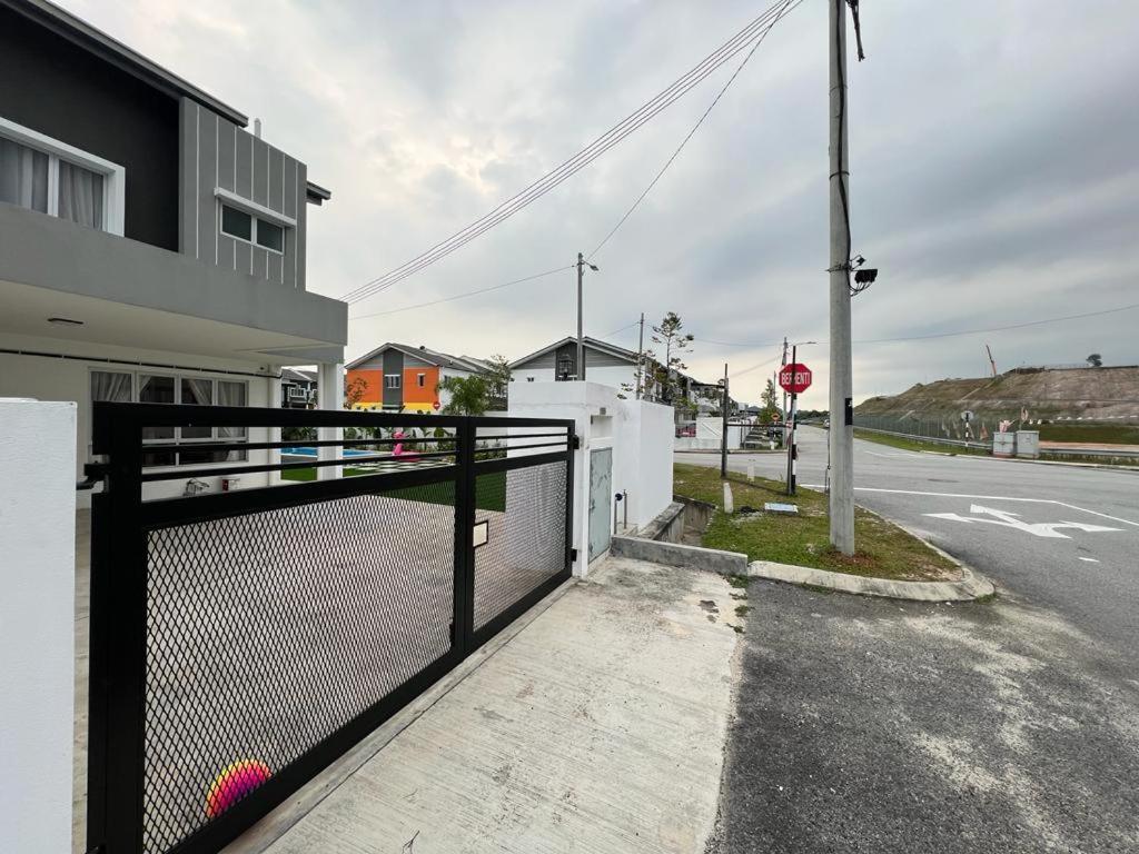 Sp Homestay Puncak Alam Bandar Puncak Alam Exterior photo